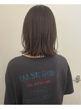 カウチ 板橋本町店(kauti) ぱつっとカットと透明感カラー