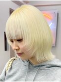 抜きっぱなしブロンド[新宿駅/ワンレン/ダブルカラー/小顔]