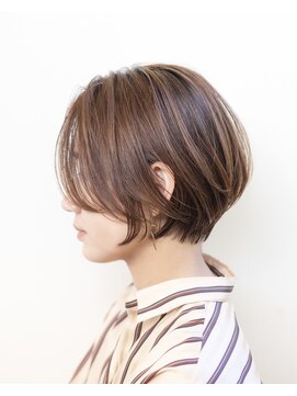 ルプラ ブリリアント(le-pla brilliant) アッシュベージュ/ショートボブ/センターパート/豊橋/田原/豊川