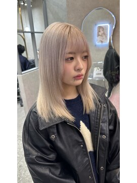 ロンド レア 天神大名店(Lond Le’a) イヤリングカラー/外ハネボブ /ワイドバング/レイヤーボブ