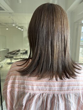 ヌグ(nugu) モスグレージュ