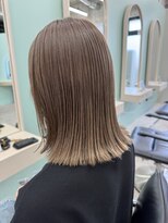 イロウ 山口どうもん店(IROW)&nbsp;ブリーチ　ダブルカラー　ミルクティーベージュ【山口】髪質改善