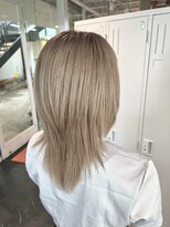 サンエンヘアー(lll_en hair)&nbsp;ミルクティーベージュ