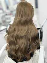 アマトウキョウスマートサロン(AMA TOKYO×Smart Salon)&nbsp;ヘーゼルベージュ　ブリーチなし　レイヤーカット　海外風