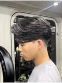 テーパーフェードニュアンスパーマ刈り上げセンターパートメンズ