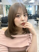 ポーチバイハニー オモテサンドウ(PORCH by HONEY omotesando)&nbsp;ミディアムレイヤーカットラテベージュ2
