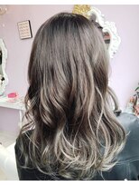 メルシー(Merci)&nbsp;【Ｍｅｒｃｉ】パープルグレージュ×３Ｄグラデーション