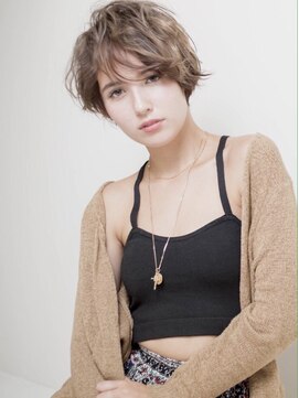 グルグル 下総中山店(GULGUL) グレーベージュ 前髪パーマ  大人カジュアルショート 下総中山