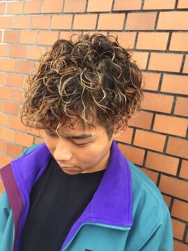 ベルフェミン ココニール(Belle femin coconeel) メンズMIXパーマ