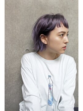 ビビト(bibito) bibito イルミナ ヘルシーレイヤー アッシュ 丸みショートボブ