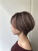 ネウィ グランデ 横浜(newi grande) 大人可愛い20代30代40代小顔ワンサイドショートボブ丸み前下がり