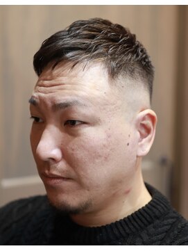 バーバーショップ スバル(BARBERSHOP SUBARU) ＜理容室＞＜バーバー＞濡れパンアイロンパーマスキンフェード