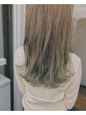 グラデーションカラー×グレージュカラー