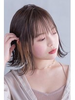 ケイト(kate)&nbsp;kate大宮　イヤリングカラー×外ハネショート