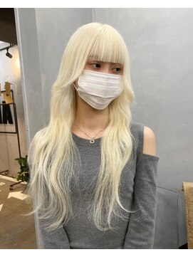ジーナ(XENA) 【光】White blonde