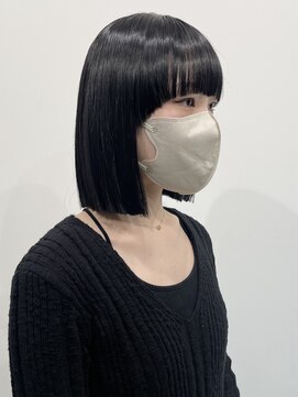 ココ 本八幡(KOKO) 黒髪クラゲヘアーオリーブグレー小顔ココアベージュ丸型卵型ボブ