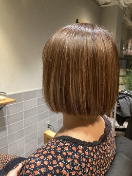 リリー(Lily) ミニボブ