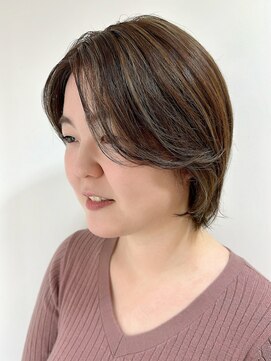 ラウレア(LAULEA) マロンベージュ/デザインカラー/ハイライト/ショートウルフ/艶髪