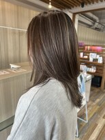 ラヴィエール(LAVIERE by R-EVOLUT)&nbsp;ミルクティーベージュ　ハイライトカラー×ウルフ　柏駅