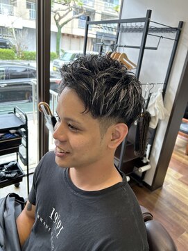 ヘアーサファリ(Hair Safari) 一気にイメチェンシルバーメッシュ♪