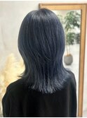 透明感たっぷり♪ 深みのあるネイビーカラー