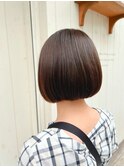 ナチュラルな丸み艶ボブ