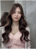 顔型別ヘアスタイル特集/ホワイトグレージュ/ミニウルフ