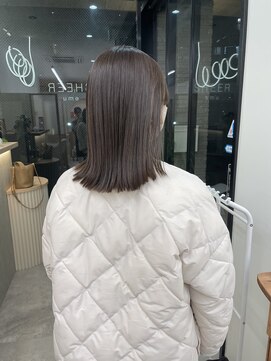 くすみベージュ