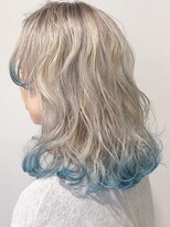 ヴィレッタ(VIRETTA)&nbsp;ハイトーンホワイト×ブルー裾カラー