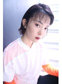 ノームコアヘアスタイル　ウェットスタイリングボブ　シースルー