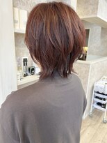 キャアリー(Caary)&nbsp;福山市美容室Caary コーラルピンクカラー くびれウルフレイヤー