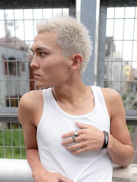 メゾンバイハバナ(maison by HAVANA) メンズカットツーブロックハイトーンツイストスパイラルパーマ