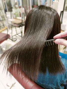 クアトログランシュ ひたちなか店(QUATRO×GranCieux) 髪質改善ストレートBefore/After【ひたちなか/髪質改善】