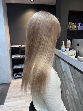 エイト 金沢店(EIGHT kanazawa) ホワイトカラー