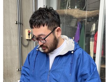サイズ(cyez)の写真/決めすぎない、ちょうどいいラフさを演出するカット。それはあなたの毎日に彩りをプラスする[気づき]