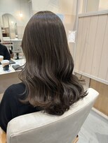 シダ(sida)&nbsp;[20代30代] ブリーチなし9トーン仕事・バイト○透明感グレージュ