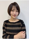 大人可愛いレイヤー丸みフェミニンショート