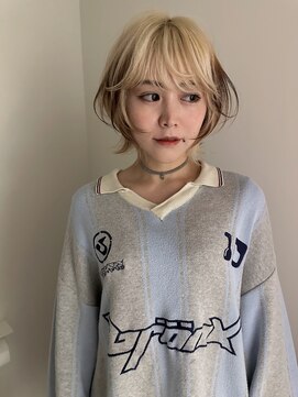 イェッカ(YECCA) ブロンドとブラウンのデザインカラー（ブリーチ２回）