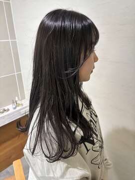 カサネ(KASANE) 暗髪 ロング 透明感 ブルーブラック 長崎