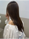 『自然な軽さと艶感』しっとりなめらかな大人ロング