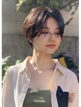 ラリカ(La Rica) ハンサムショートでレディーに色っぽく