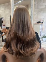 ハコ(H.A.Co) ブリーチなしのミルクティーカラーです。