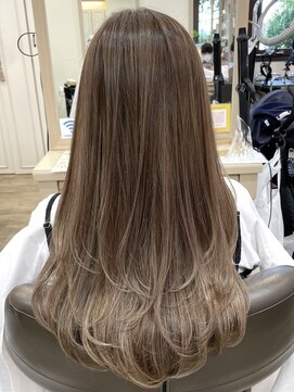 アルターリール(aL ter Rire) 暗めカラー/デザインカラー/フェイスフレーミング/澤瑞絵