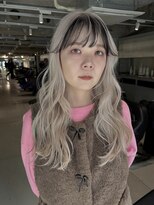 ロジ(loji)&nbsp;ホワイトブロンド×前髪インナー