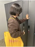 大きめワンカールのミニボブスタイル