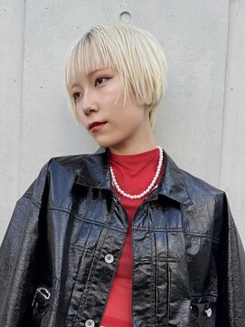 ハイトーンショート/ホワイトブロンド/ジェンダーレス