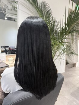 ZEEN I-SSHIN 札幌　ショートカット×パーマ×髪質改善【ゼンイシン】の写真/芯から潤う艶髪へ♪厳選した高品質トリートメントで傷んだ毛髪を補修し、素髪の本来の美しさへ◎