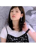 ミディアムレイヤー。ショートバングスタイル