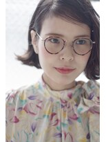 ソラ(sora)&nbsp;ボブ　メガネ女子によく似合うクラシカルな雰囲気のレトロボブ