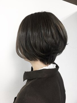 フォルビチーナ ドゥエ(FORBICINA DUE) グレージュ×ショートボブ